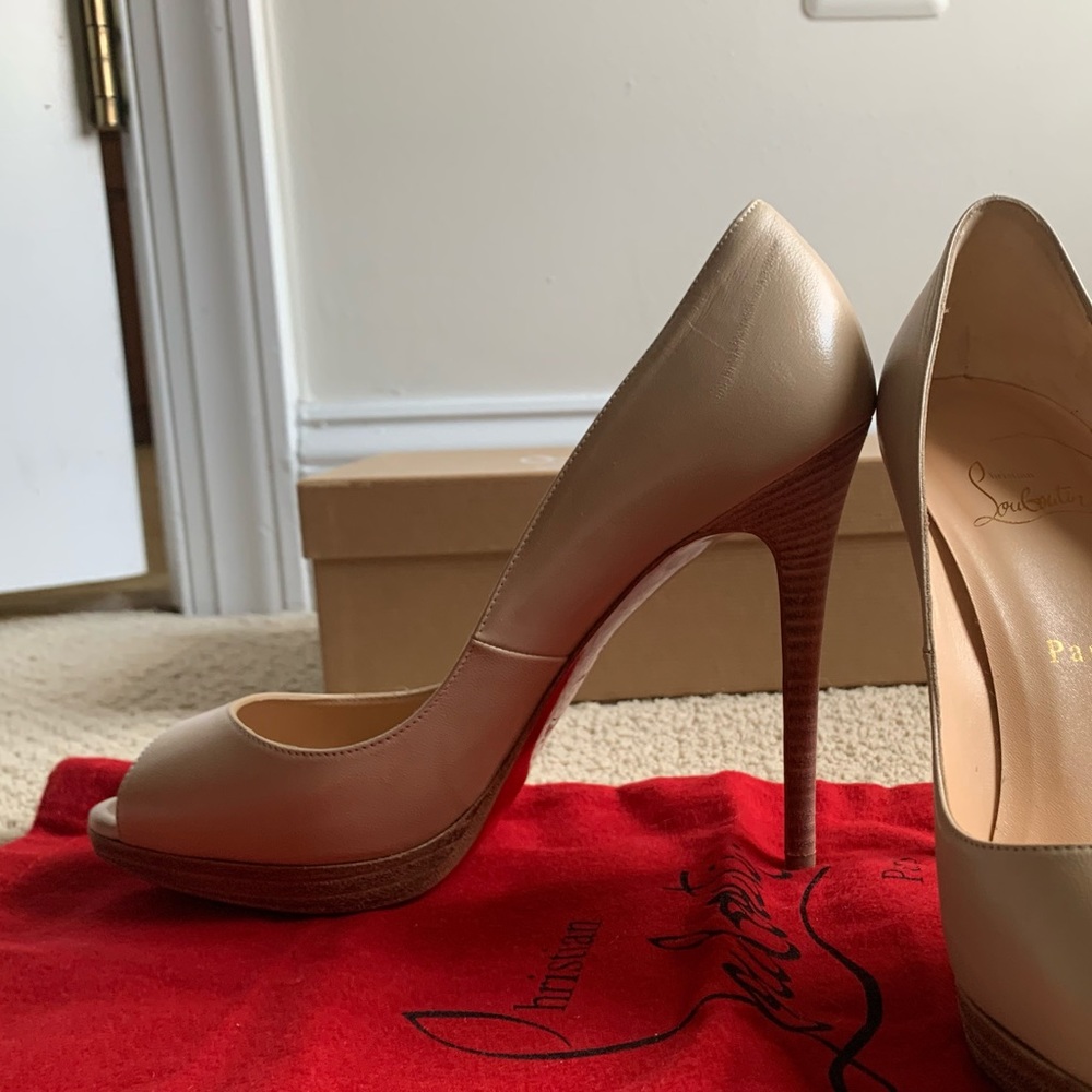 Christian Louboutin Yolanda peep toe heels